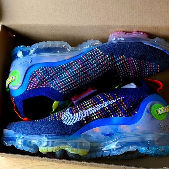 nike vapormax 220